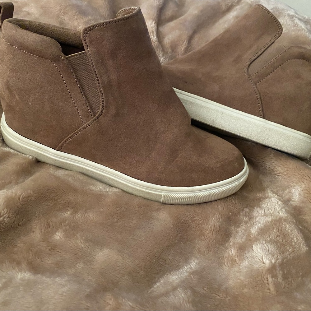 Madden Girl wedges
